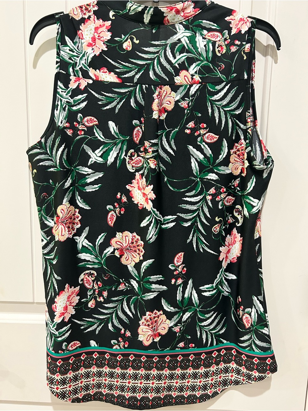 Sleeveless Black Floral V-Neck Women's Top Size L - Picture 5 of 8